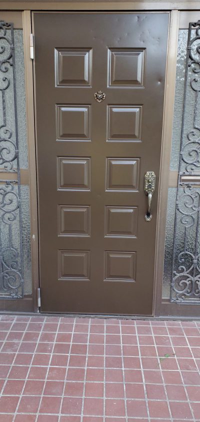 福山市御幸町 玄関ドア塗装/よみがえる玄関ドア