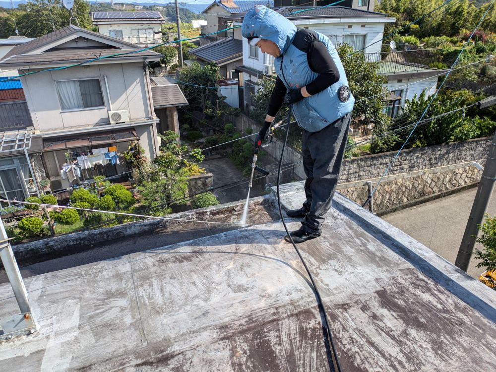 雨漏り補修と防水塗装工事