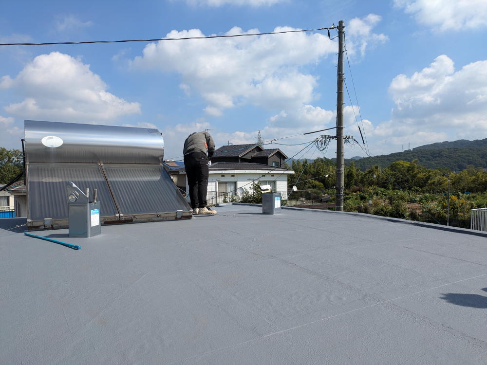 雨漏り補修と防水塗装工事